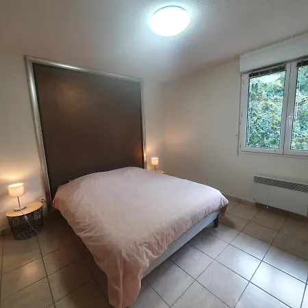 Le Leman Rose Apartment *